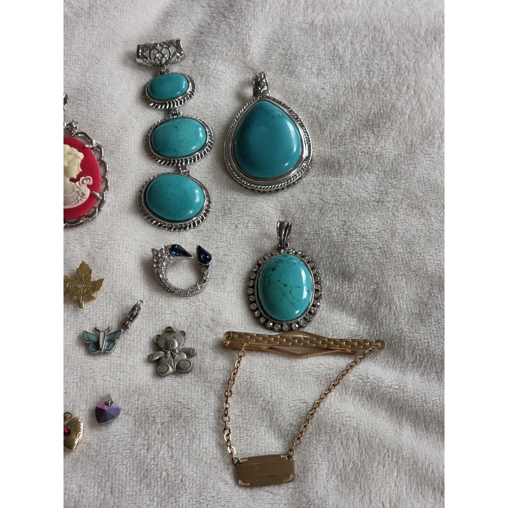 Jewelry Lot - Picture 8 of 9